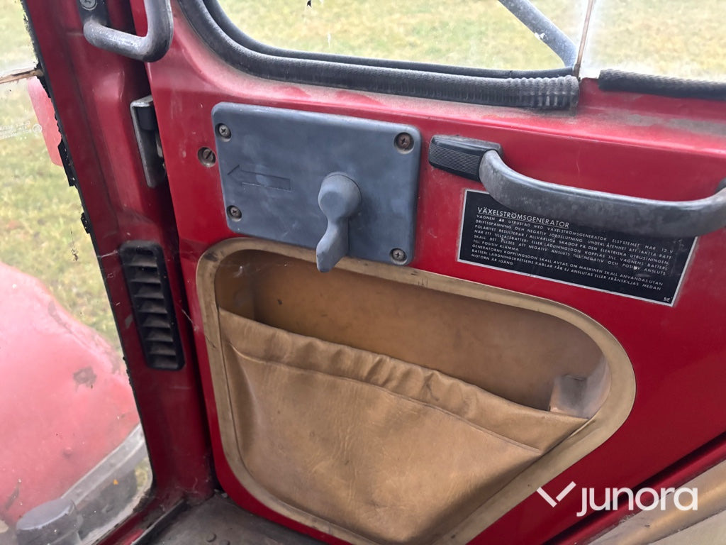 Трактор Traktor - IH 685XL: фото 12