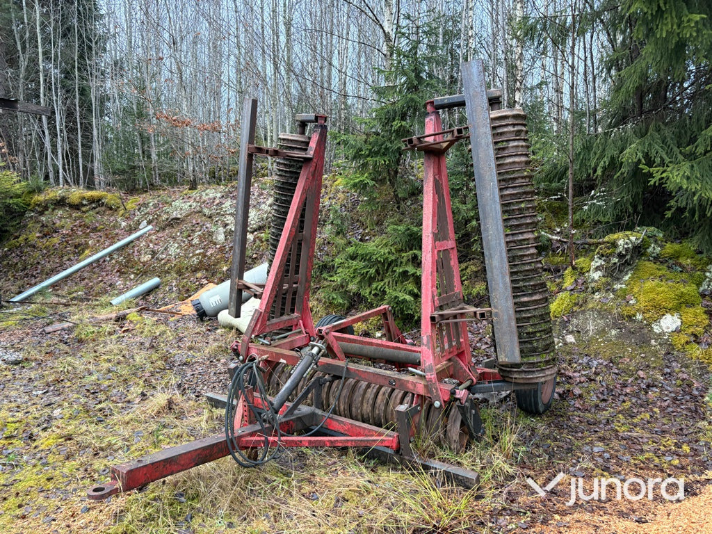 Vält - Väderstad 77 B-6 - Полевой каток: фото 1 Vält - Väderstad 77 B-6 - Полевой каток: фото 1