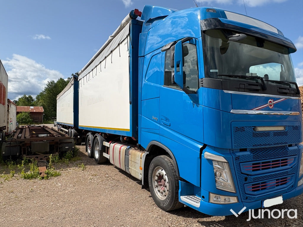 Volvo lastbil med släp - Грузовик с закрытым кузовом: фото 3 Volvo lastbil med släp - Грузовик с закрытым кузовом: фото 3