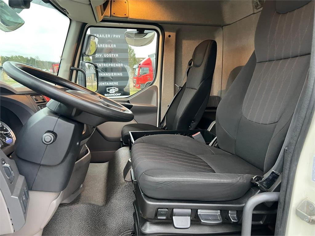 DAF LF 260 - Грузовик с закрытым кузовом: фото 4 DAF LF 260 - Грузовик с закрытым кузовом: фото 4