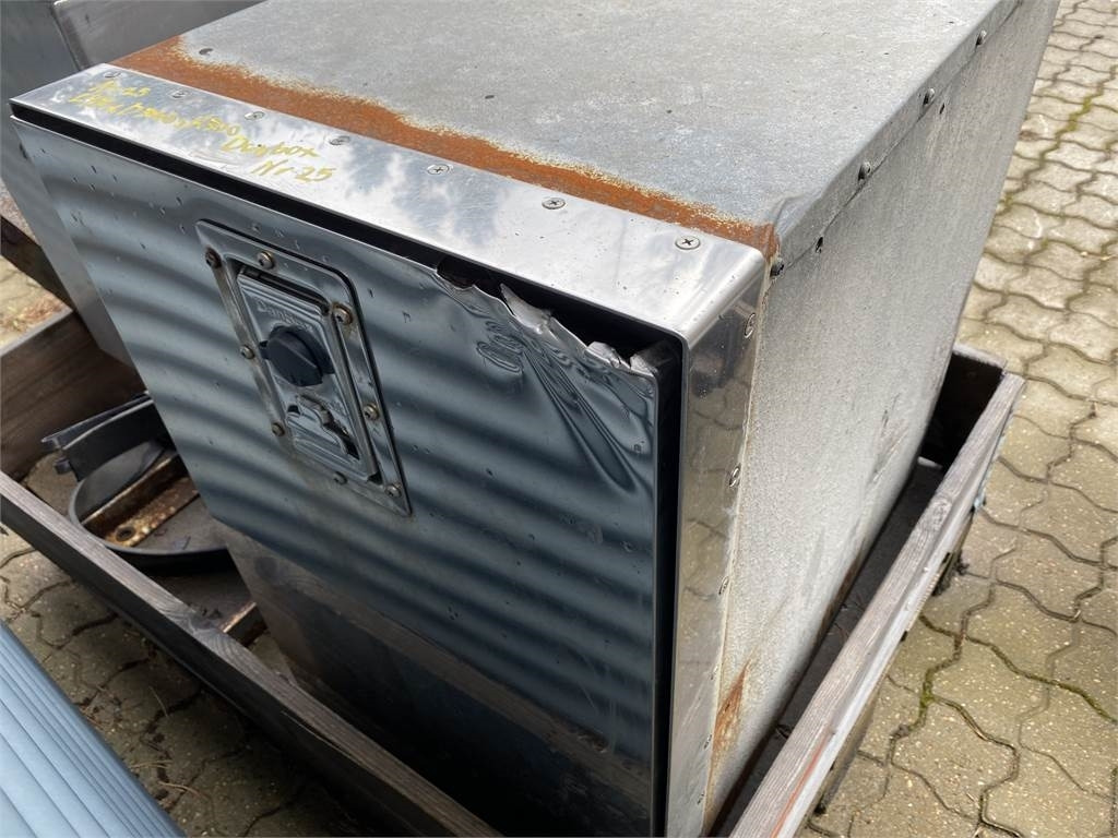 Danbox L480 x H710 x D700 mm - Инструмент/ Оборудование: фото 1 Danbox L480 x H710 x D700 mm - Инструмент/ Оборудование: фото 1