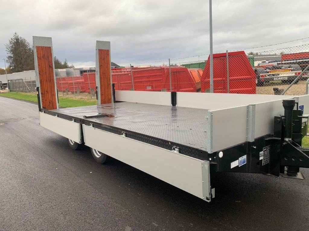 Hangler TPS-H 140 2 akslet kærre med ramper - Низкорамный прицеп: фото 3 Hangler TPS-H 140 2 akslet kærre med ramper - Низкорамный прицеп: фото 3