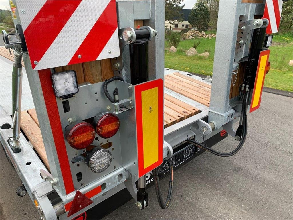 Hangler TPS-H 280 Jumbo-Z 3 akslet - Низкорамный прицеп: фото 5 Hangler TPS-H 280 Jumbo-Z 3 akslet - Низкорамный прицеп: фото 5