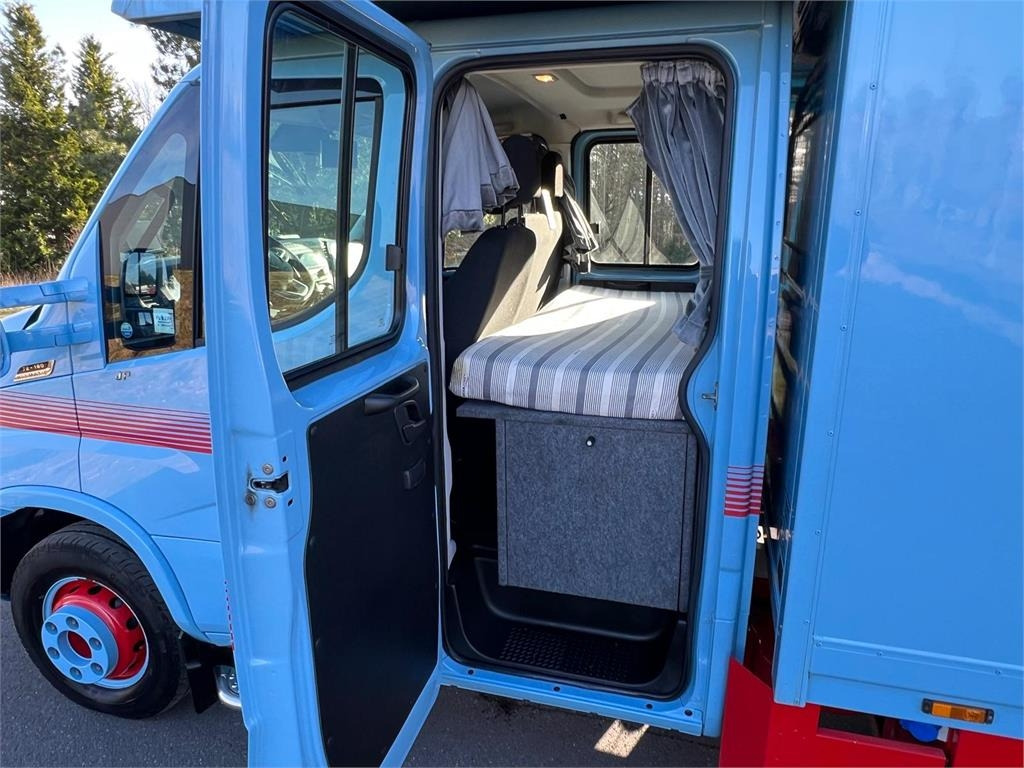 Iveco Daily 70C18 - dobbelt cab - Грузовик с закрытым кузовом: фото 4 Iveco Daily 70C18 - dobbelt cab - Грузовик с закрытым кузовом: фото 4