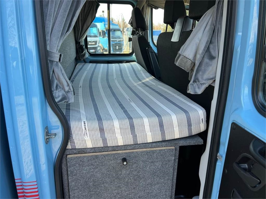 Iveco Daily 70C18 - dobbelt cab - Грузовик с закрытым кузовом: фото 5 Iveco Daily 70C18 - dobbelt cab - Грузовик с закрытым кузовом: фото 5