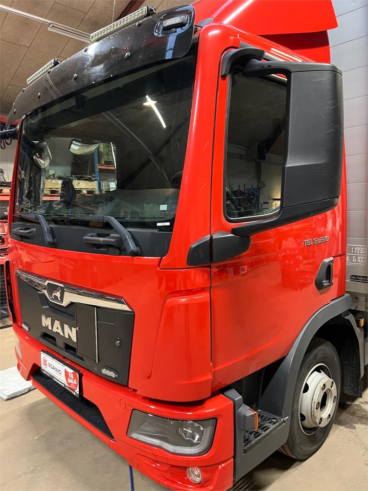 MAN TGL 12-220 BL - Тентованный грузовик: фото 1 MAN TGL 12-220 BL - Тентованный грузовик: фото 1