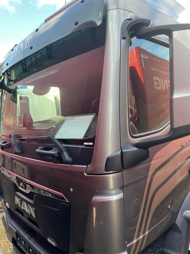 MAN TGL 8-220 4x2 BL incl. 2 stk veksellad - Грузовик-контейнеровоз/ Сменный кузов: фото 2 MAN TGL 8-220 4x2 BL incl. 2 stk veksellad - Грузовик-контейнеровоз/ Сменный кузов: фото 2