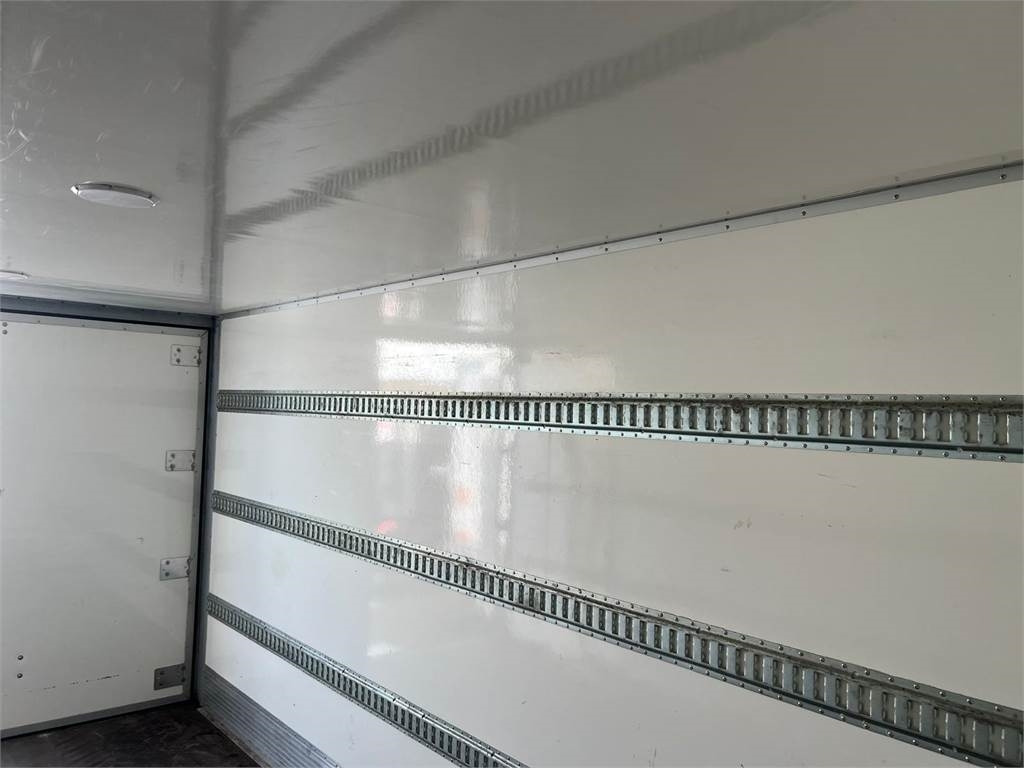 MAN TGL 8-220 4x2 BL incl. 2 stk veksellad - Грузовик с закрытым кузовом: фото 3 MAN TGL 8-220 4x2 BL incl. 2 stk veksellad - Грузовик с закрытым кузовом: фото 3