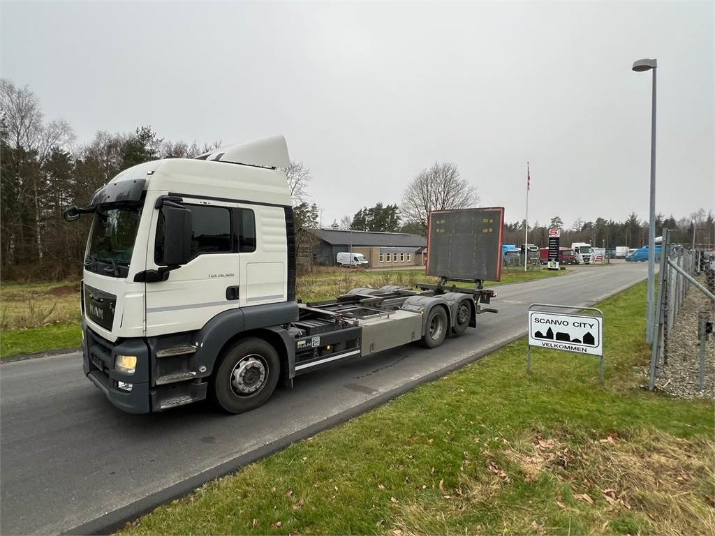MAN TGS 26-500 6x2-4 LL - Грузовик-контейнеровоз/ Сменный кузов: фото 1 MAN TGS 26-500 6x2-4 LL - Грузовик-контейнеровоз/ Сменный кузов: фото 1