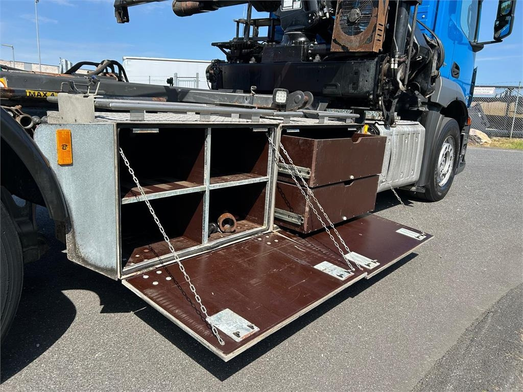 Mercedes-Benz Antos 2546 - Hiab 192 E kran - Портальный бункеровоз: фото 3 Mercedes-Benz Antos 2546 - Hiab 192 E kran - Портальный бункеровоз: фото 3