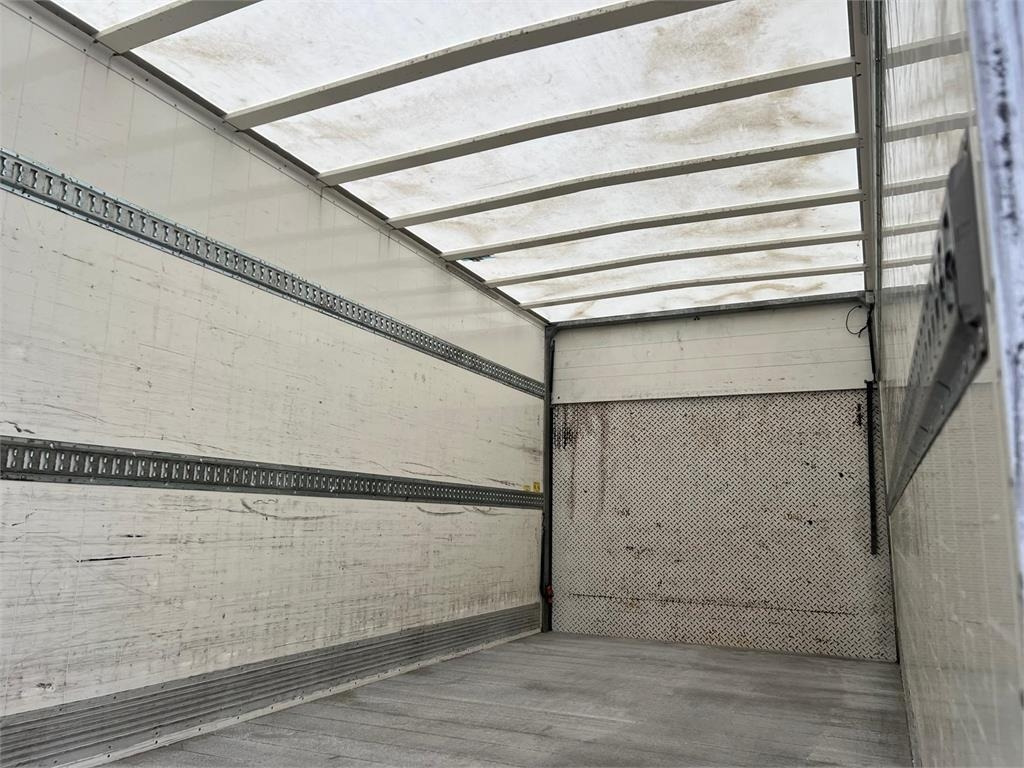 Mercedes-Benz Atego 1224 LnR - Грузовик с закрытым кузовом: фото 5 Mercedes-Benz Atego 1224 LnR - Грузовик с закрытым кузовом: фото 5