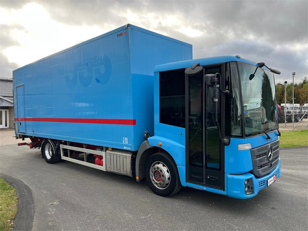 Mercedes-Benz Econic 1827 L - Грузовик с закрытым кузовом: фото 2 Mercedes-Benz Econic 1827 L - Грузовик с закрытым кузовом: фото 2