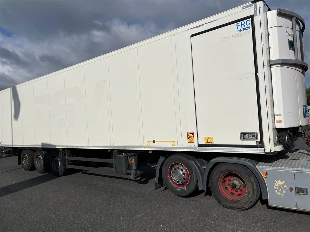 Schmitz SCB*S3B Dobbelt compartment - Полуприцеп-рефрижератор: фото 3 Schmitz SCB*S3B Dobbelt compartment - Полуприцеп-рефрижератор: фото 3
