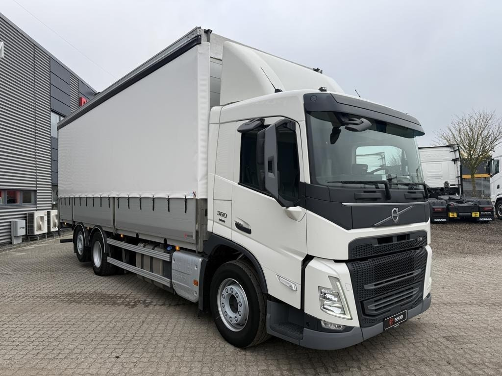 Volvo FM380 - Тентованный грузовик: фото 1 Volvo FM380 - Тентованный грузовик: фото 1