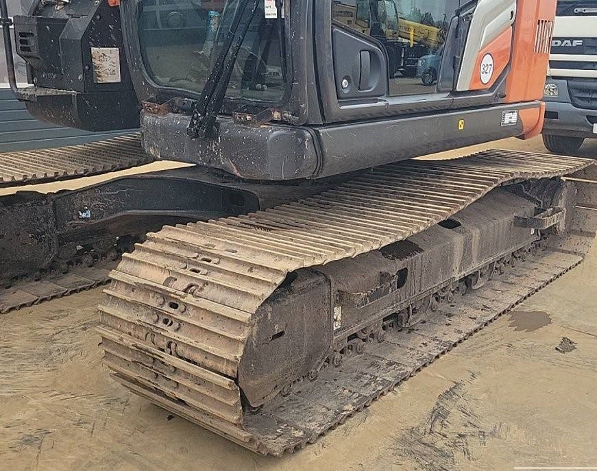 Hitachi ZX135US-7 - Гусеничный экскаватор: фото 5 Hitachi ZX135US-7 - Гусеничный экскаватор: фото 5