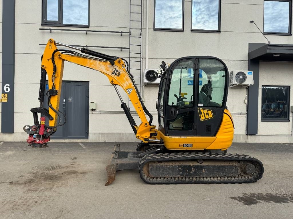 JCB 8045ZTS PYÖRITTÄJÄLLÄ - Мини-экскаватор: фото 1 JCB 8045ZTS PYÖRITTÄJÄLLÄ - Мини-экскаватор: фото 1