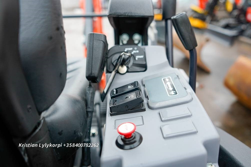 Мини-экскаватор Kubota KX 016-4 EX-DEMO: фото 17