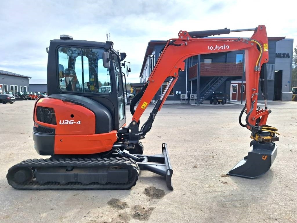 Kubota MYYTY! SOLD! U36-4 PYÖRITTÄJÄLLÄ - Мини-экскаватор: фото 5 Kubota MYYTY! SOLD! U36-4 PYÖRITTÄJÄLLÄ - Мини-экскаватор: фото 5