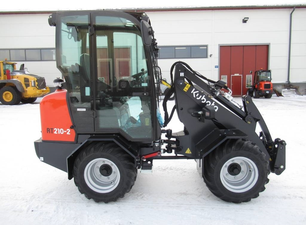 Kubota RT210-2 UUSI, TAKUU - Компактный фронтальный погрузчик: фото 5 Kubota RT210-2 UUSI, TAKUU - Компактный фронтальный погрузчик: фото 5