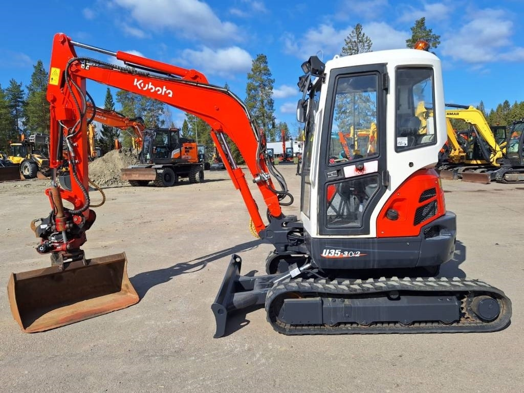 Kubota U35-3A PYÖRITTÄJÄLLÄ - Мини-экскаватор: фото 1 Kubota U35-3A PYÖRITTÄJÄLLÄ - Мини-экскаватор: фото 1