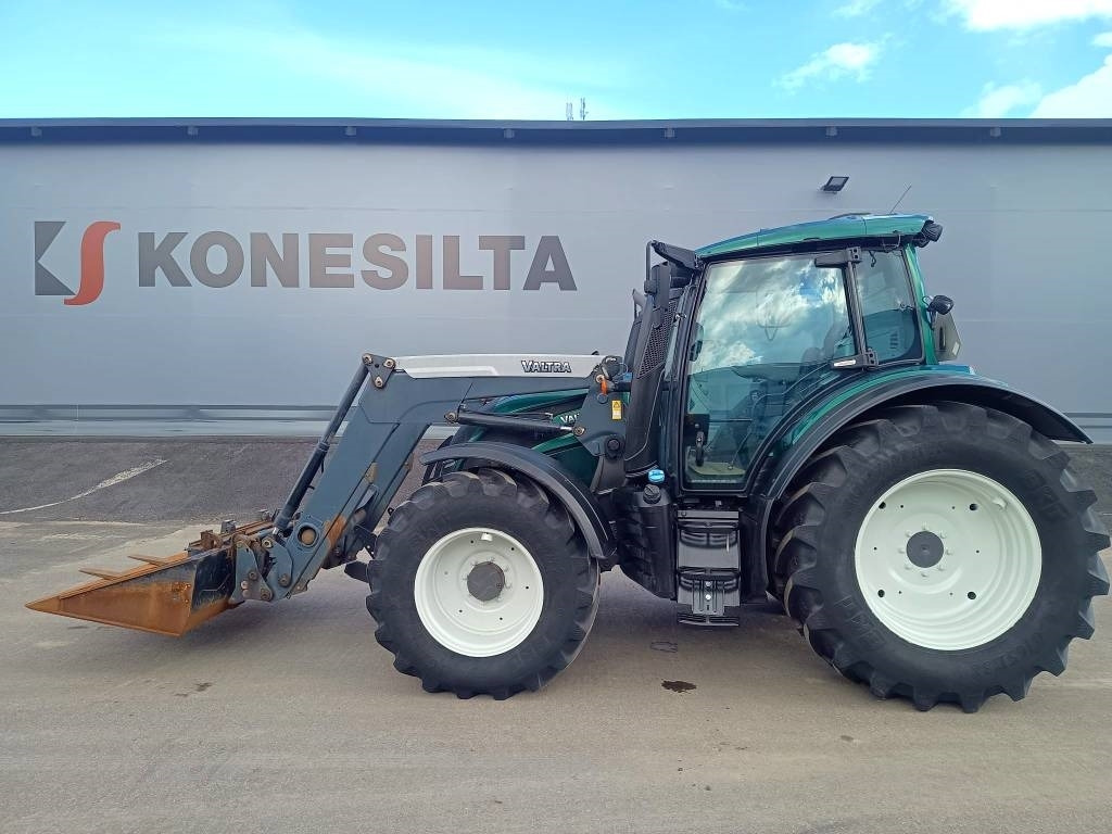 Valtra MYYTY! SOLD! N174 VERSU ETUKUORMAAJALLA - Трактор: фото 1 Valtra MYYTY! SOLD! N174 VERSU ETUKUORMAAJALLA - Трактор: фото 1
