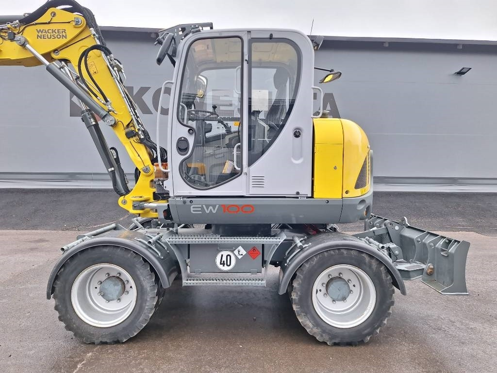 Wacker EW100 PYÖRITTÄJÄLLÄ  - Колёсный экскаватор: фото 2 Wacker EW100 PYÖRITTÄJÄLLÄ  - Колёсный экскаватор: фото 2