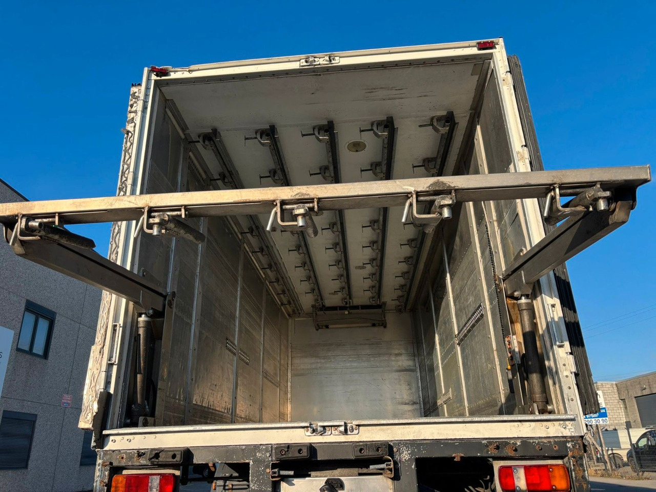 MAN TGM 18.340 Rohrbahnen - Fleish/meat - Рефрижератор: фото 1 MAN TGM 18.340 Rohrbahnen - Fleish/meat - Рефрижератор: фото 1