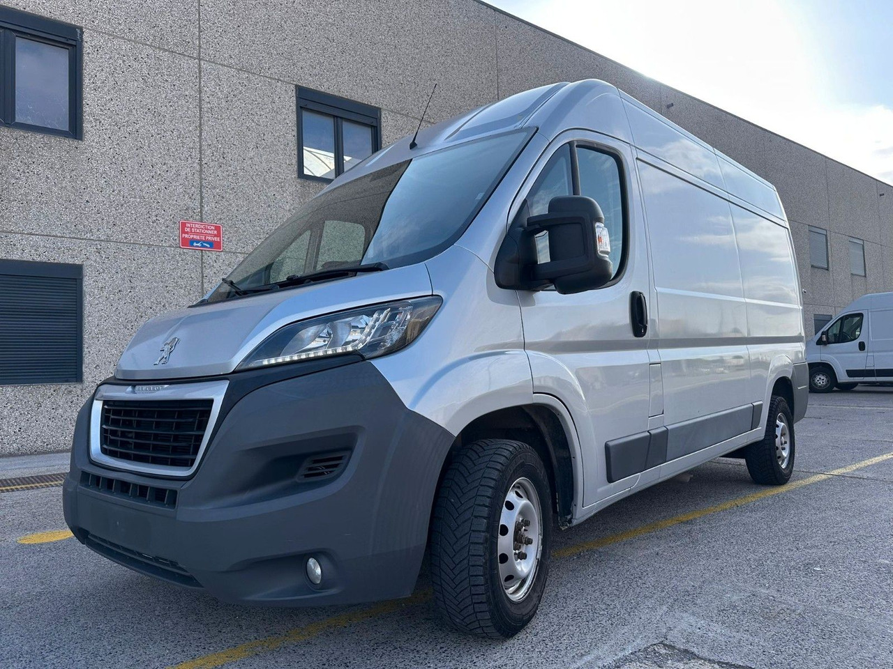 Peugeot Boxer. Klima. Navi. Tempomat. - Цельнометаллический фургон: фото 1 Peugeot Boxer. Klima. Navi. Tempomat. - Цельнометаллический фургон: фото 1