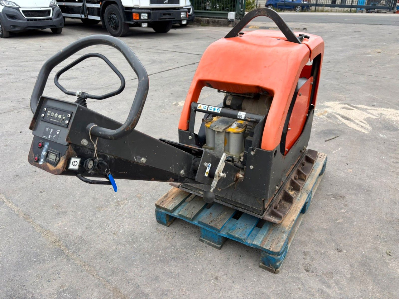 Plate Wals Husqvarna LG504 - Виброплита: фото 2 Plate Wals Husqvarna LG504 - Виброплита: фото 2