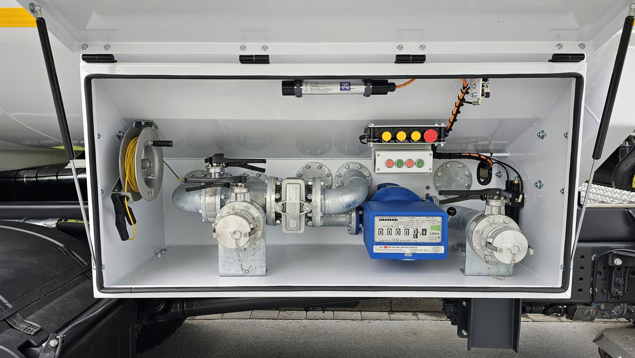 MERCEDES-BENZ Actros 3340 ADR Euro 3 лизинг MERCEDES-BENZ Actros 3340 ADR Euro 3: фото 8