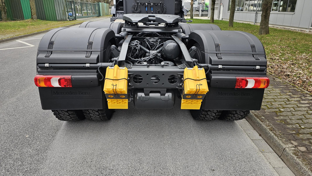 Новый Тягач MERCEDES-BENZ Actros 3340 S 6x4 ADR Euro 3 Tractor Head: фото 7 Новый Тягач MERCEDES-BENZ Actros 3340 S 6x4 ADR Euro 3 Tractor Head: фото 7