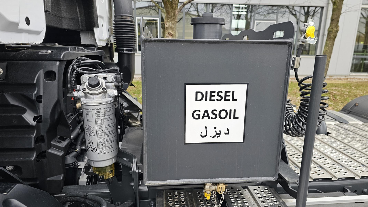 Новый Тягач MERCEDES-BENZ Actros 3340 S 6x4 ADR Euro 3 Tractor Head: фото 9 Новый Тягач MERCEDES-BENZ Actros 3340 S 6x4 ADR Euro 3 Tractor Head: фото 9