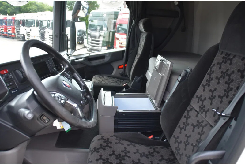 Scania R450 NGS 6x2*4NB - BDF - RETARDER - 703 TKM - FULL AIR - WHEELBASE: 495 CM - NAVI - TOP CONDITION - - Грузовик-контейнеровоз/ Сменный кузов: фото 5 Scania R450 NGS 6x2*4NB - BDF - RETARDER - 703 TKM - FULL AIR - WHEELBASE: 495 CM - NAVI - TOP CONDITION - - Грузовик-контейнеровоз/ Сменный кузов: фото 5