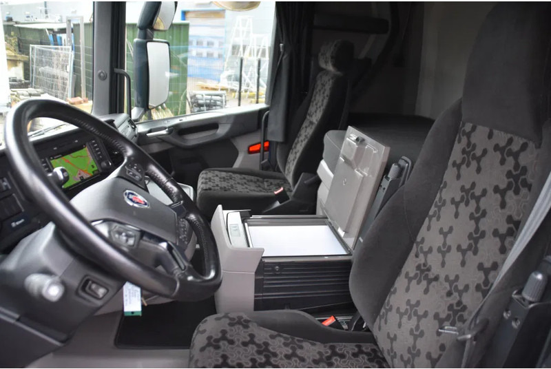 Scania R460 NGS 4x2 - SUPER - RETARDER - 325 TKM - PARK. AIRCO - ACC - NAVI - 2 x FUEL TANKS - TOP CONDITION - - Тягач: фото 5 Scania R460 NGS 4x2 - SUPER - RETARDER - 325 TKM - PARK. AIRCO - ACC - NAVI - 2 x FUEL TANKS - TOP CONDITION - - Тягач: фото 5
