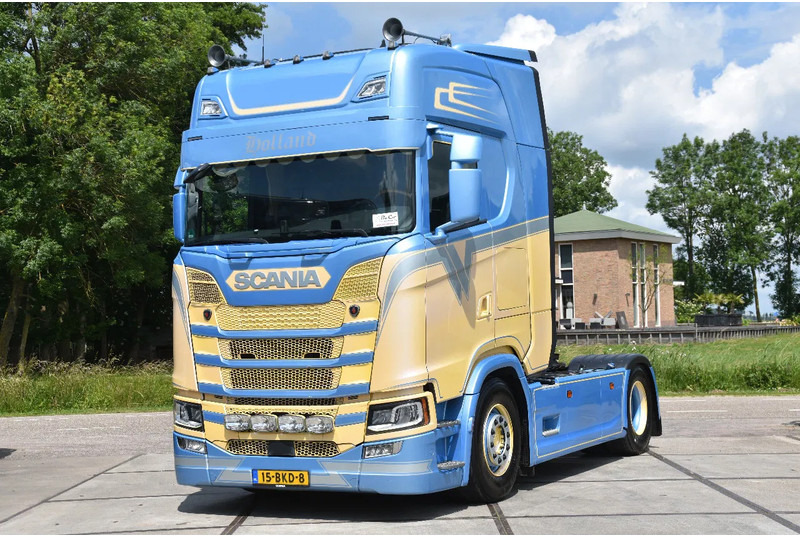 Scania S500 NGS 4x2NB - RETARDER - FULL AIR - PARK. AIRCO - FULL OPTIONS - 4 POINT AIR SUSPENSION - EXCELLENT CONDITION - - Тягач: фото 2 Scania S500 NGS 4x2NB - RETARDER - FULL AIR - PARK. AIRCO - FULL OPTIONS - 4 POINT AIR SUSPENSION - EXCELLENT CONDITION - - Тягач: фото 2