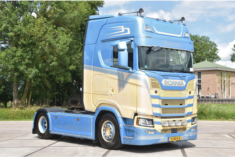 Scania S500 NGS 4x2NB - RETARDER - FULL AIR - PARK. AIRCO - FULL OPTIONS - 4 POINT AIR SUSPENSION - EXCELLENT CONDITION - - Тягач: фото 1 Scania S500 NGS 4x2NB - RETARDER - FULL AIR - PARK. AIRCO - FULL OPTIONS - 4 POINT AIR SUSPENSION - EXCELLENT CONDITION - - Тягач: фото 1
