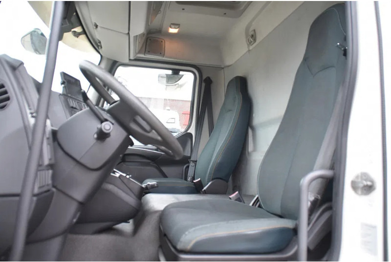 Volvo FL 280 4x2 + BOX - 312 TKM - AIRCO - DOUBLE CARGOFLOOR - ELEVATOR - REMOTE CONTROL - CAMERA - - Грузовик с закрытым кузовом: фото 4 Volvo FL 280 4x2 + BOX - 312 TKM - AIRCO - DOUBLE CARGOFLOOR - ELEVATOR - REMOTE CONTROL - CAMERA - - Грузовик с закрытым кузовом: фото 4