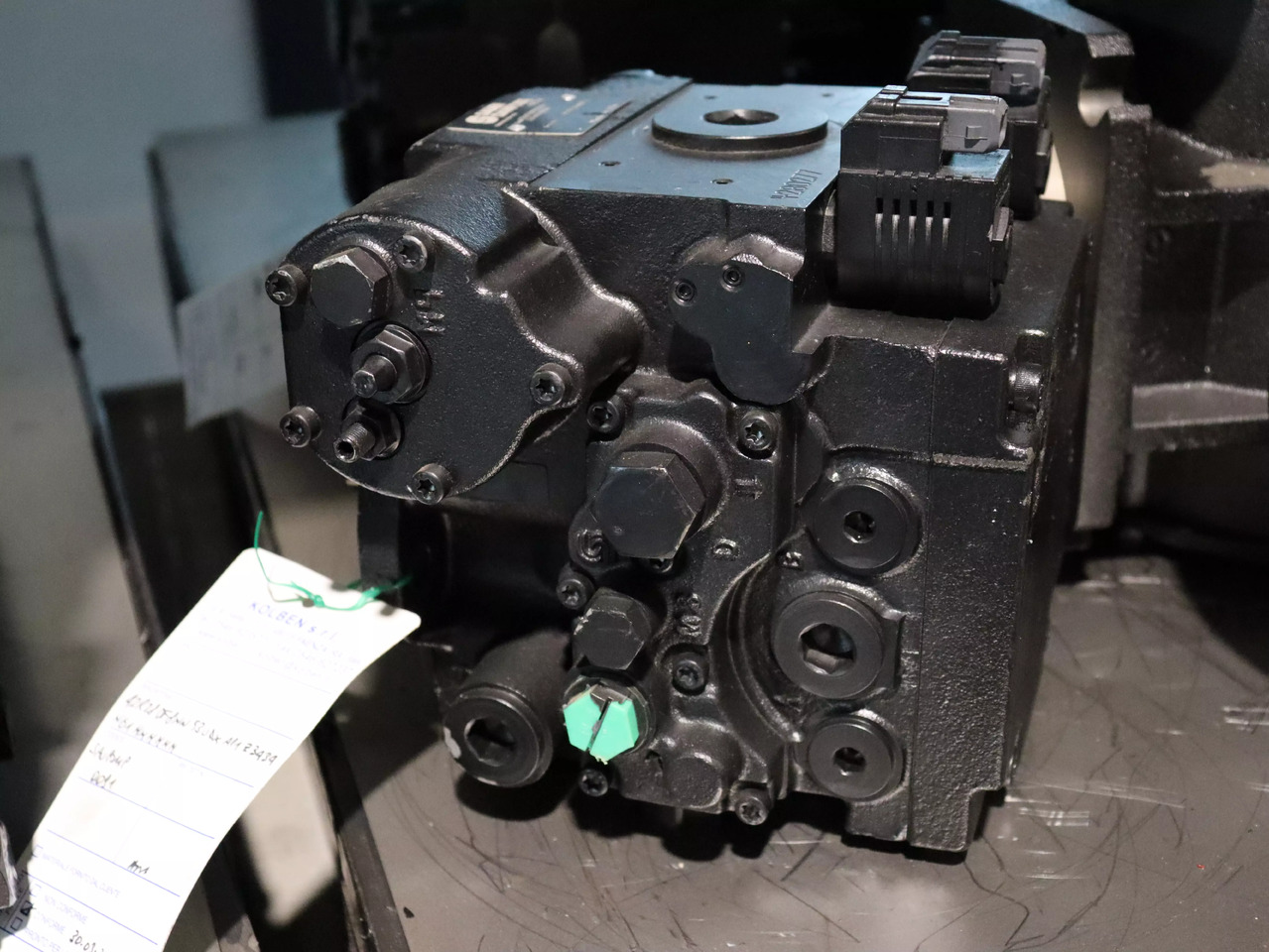 DANFOSS / SAUER 42R28DF8NN53UDXAP1Z3434N61NNNNN - Гидравлический насос для Строительной техники: фото 3 DANFOSS / SAUER 42R28DF8NN53UDXAP1Z3434N61NNNNN - Гидравлический насос для Строительной техники: фото 3