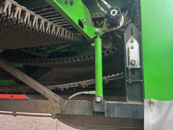 AVR AVR SPIRIT 6100 - Комбайн: фото 2 AVR AVR SPIRIT 6100 - Комбайн: фото 2