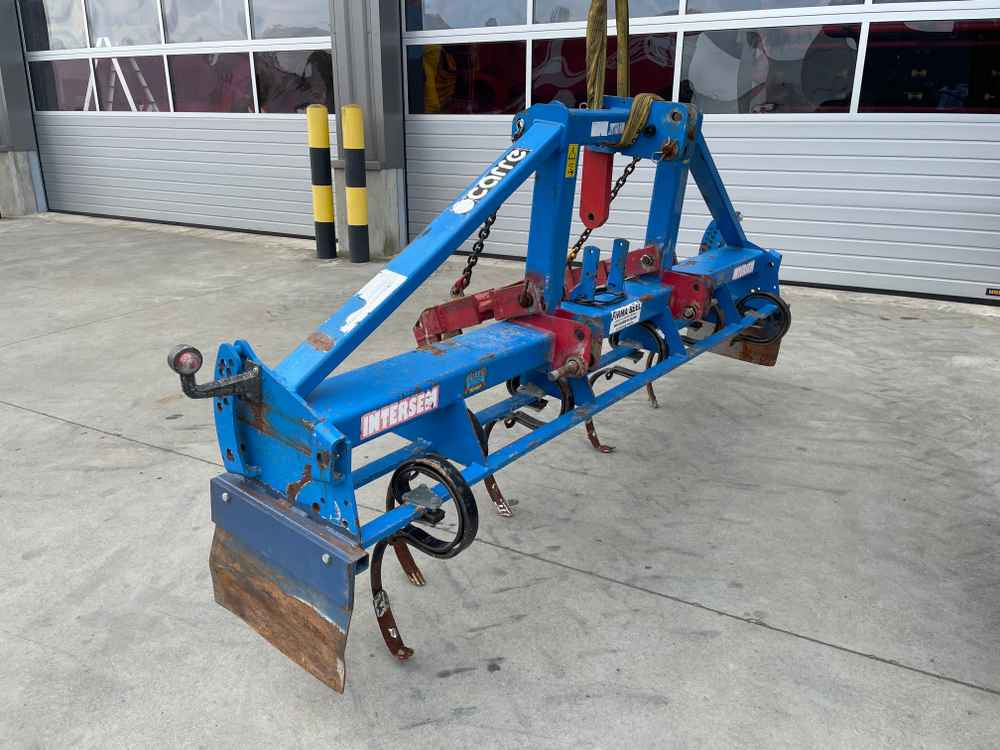 Carré Intersem - Комбайн: фото 1 Carré Intersem - Комбайн: фото 1