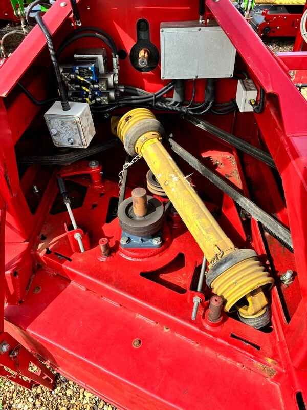 ASA-Lift ASA-Lift OT 2000 F, Front Mounted Onion Topper - Техника для обработки почвы: фото 3 ASA-Lift ASA-Lift OT 2000 F, Front Mounted Onion Topper - Техника для обработки почвы: фото 3