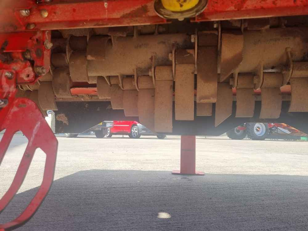 Grimme Grimme HT 200 Front Mounted Self-Propelled Topper - Комбайн: фото 5 Grimme Grimme HT 200 Front Mounted Self-Propelled Topper - Комбайн: фото 5