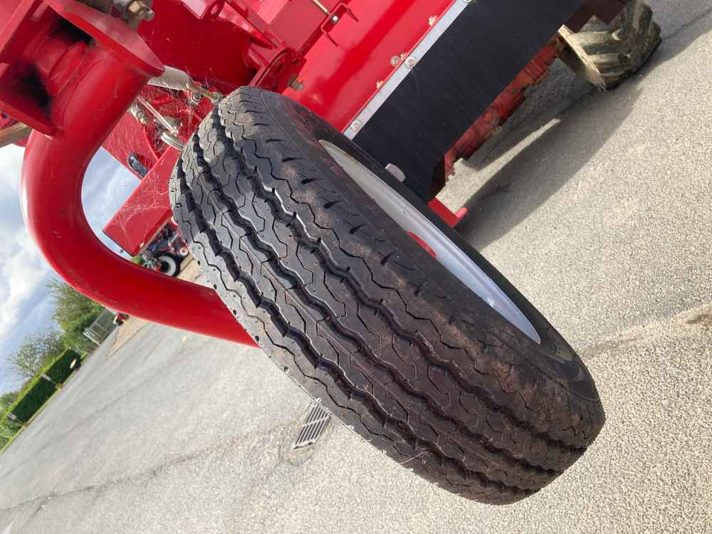 Grimme Grimme HT 210 Front Mounted Self-Propelled Topper - Комбайн: фото 3 Grimme Grimme HT 210 Front Mounted Self-Propelled Topper - Комбайн: фото 3