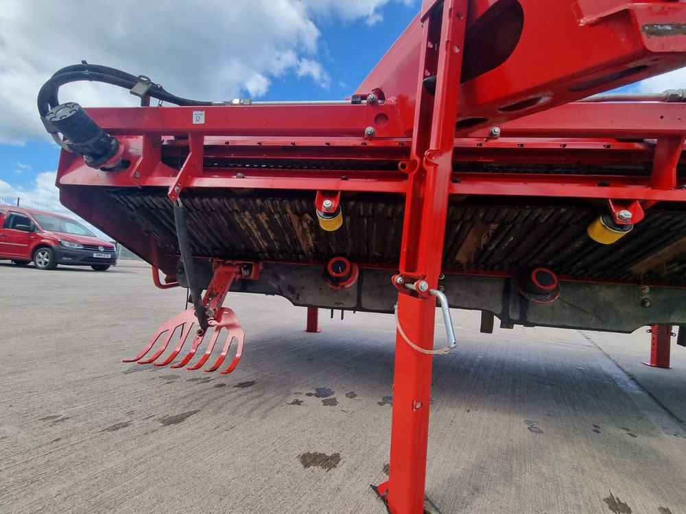 Grimme Grimme, HT 400, Front Mounted, 4 Row, Topper For Self-Propelled - Комбайн: фото 3 Grimme Grimme, HT 400, Front Mounted, 4 Row, Topper For Self-Propelled - Комбайн: фото 3