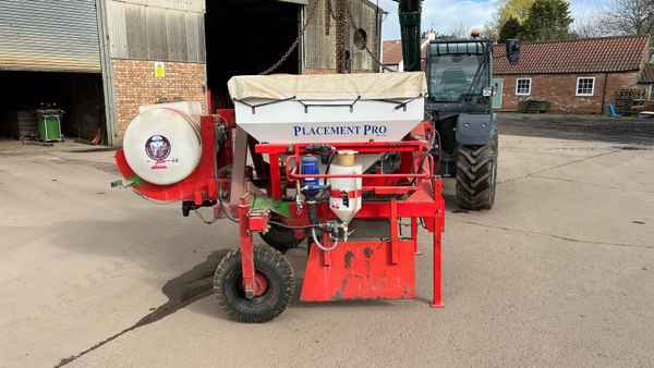 Techneat TechNeat Placement Pro - Техника для внесения удобрений: фото 1 Techneat TechNeat Placement Pro - Техника для внесения удобрений: фото 1