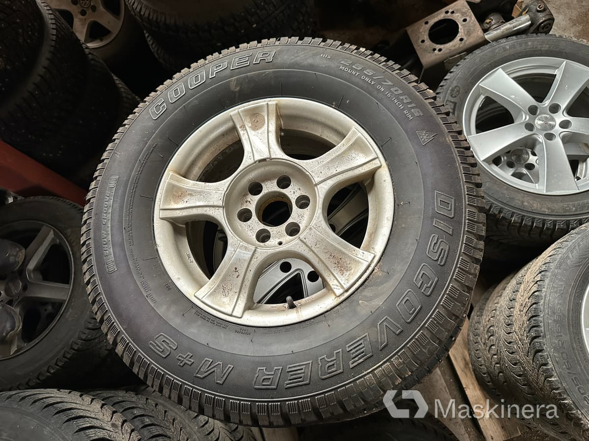 4 st dubbdäck på fälg Cooper Discoverer - Колесо для Лёгких коммерческих автомобилей: фото 2 4 st dubbdäck på fälg Cooper Discoverer - Колесо для Лёгких коммерческих автомобилей: фото 2