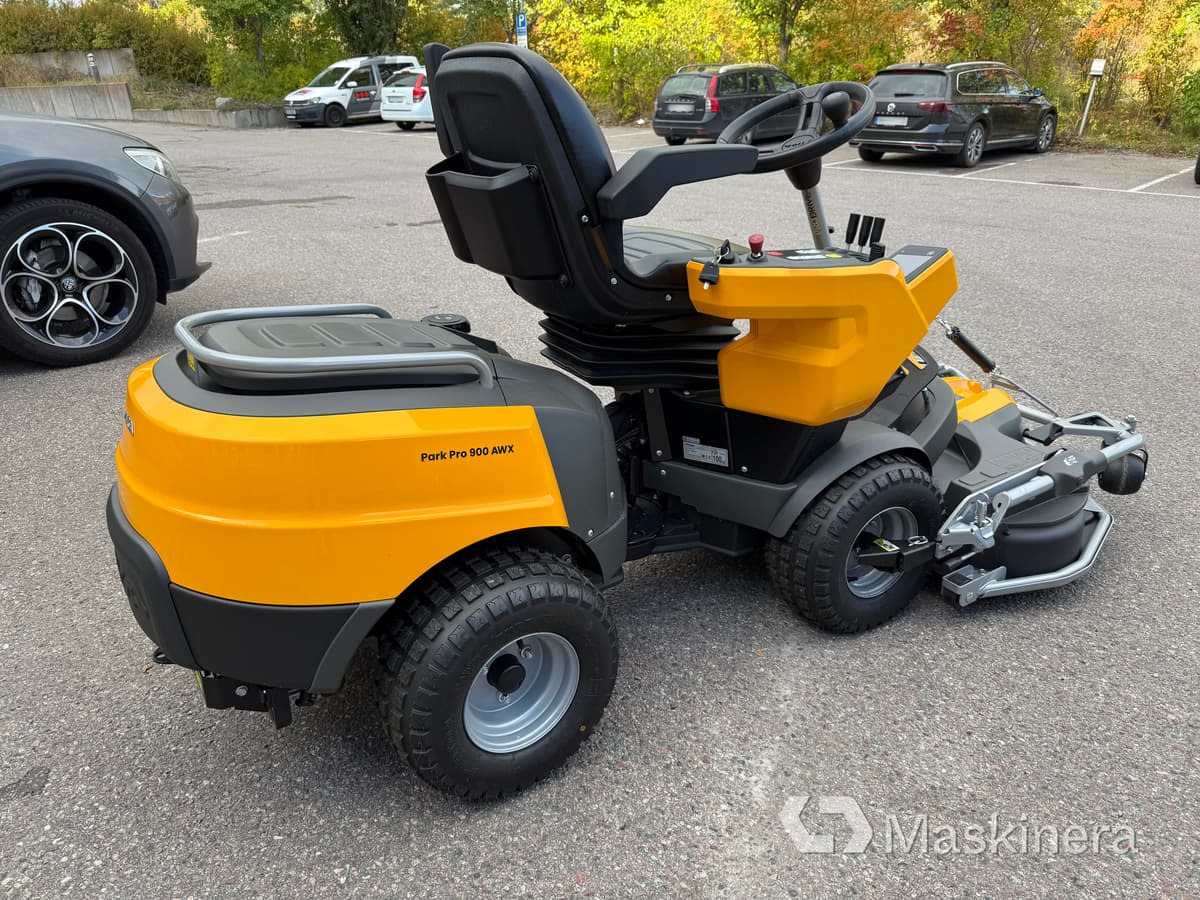 Åkgräsklippare Stiga Park Pro 900 AWX ink Klippaggregat & Snöslunga - Газонокосилка: фото 5 Åkgräsklippare Stiga Park Pro 900 AWX ink Klippaggregat & Snöslunga - Газонокосилка: фото 5