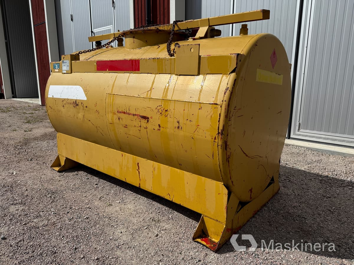Dieseltank 2000 liter - Резервуар для хранения: фото 1 Dieseltank 2000 liter - Резервуар для хранения: фото 1