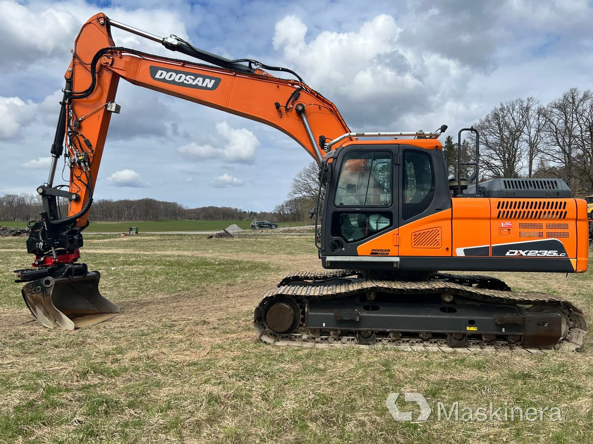 Grävmaskin Doosan DX235NLC-5 med grävsystem - Гусеничный экскаватор: фото 2 Grävmaskin Doosan DX235NLC-5 med grävsystem - Гусеничный экскаватор: фото 2