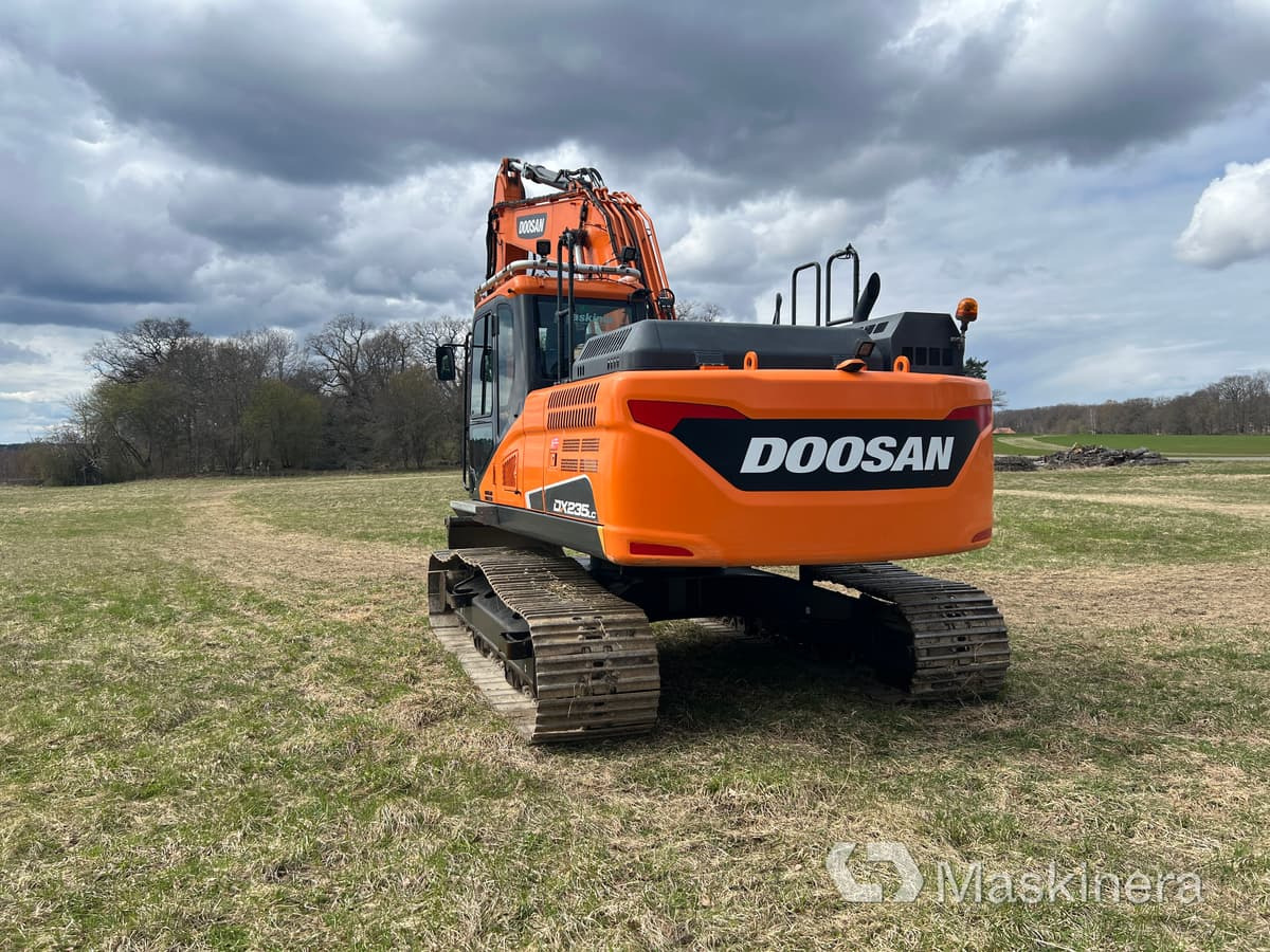 Grävmaskin Doosan DX235NLC-5 med grävsystem - Гусеничный экскаватор: фото 4 Grävmaskin Doosan DX235NLC-5 med grävsystem - Гусеничный экскаватор: фото 4